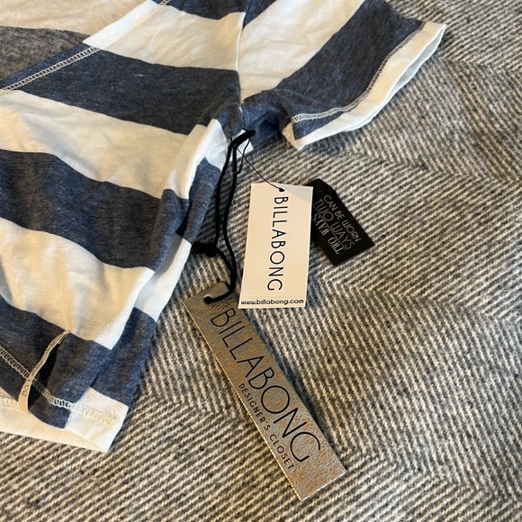 NWT Billabong Crop Top - Picture 4 of 4